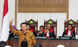 Gunakan KUHAP pasal 184 ayat 2, Ahok akan salah & ditahan