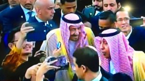 Usai pidato, anggota DPR rebutan selfie dengan Raja Salman