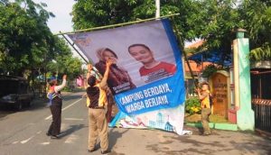 Baliho Risma dan Eri Cahyadi mulai bertebaran