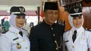 Mantap! Dua istri Wabup Blitar dilantik jadi kades