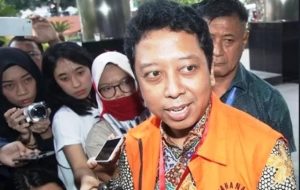 Menunggu vonis hakim untuk mas Rommy