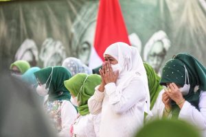 Khofifah Ajak Muslim Jadikan Isra Mi’raj Bangkit dari Keterpurukan