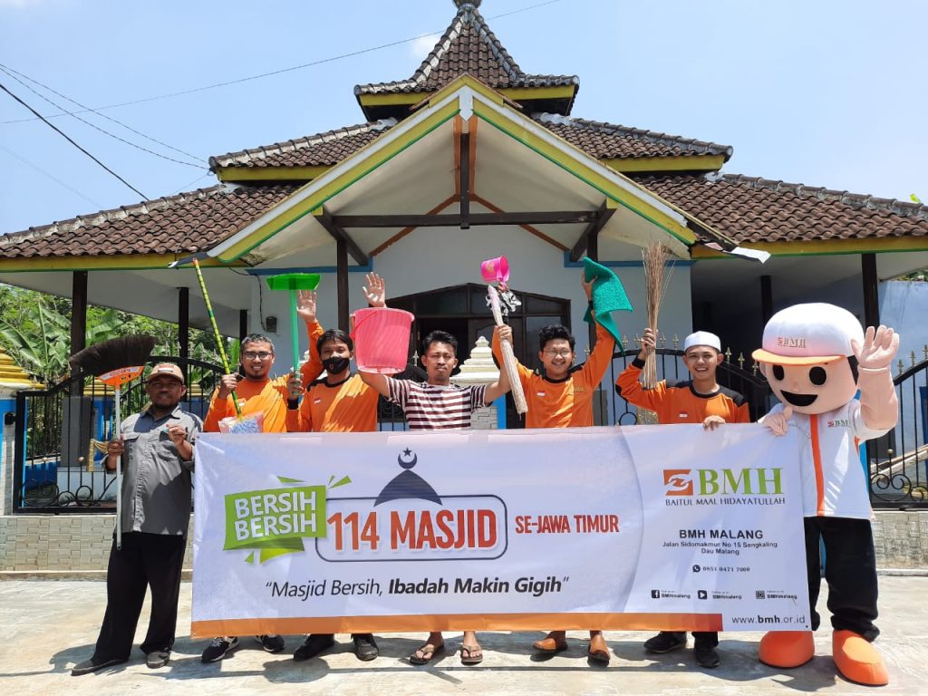 Sambut Ramadhan, Laznas BMH Gelar Bersih-Bersih Masjid dan Musala se-Jatim