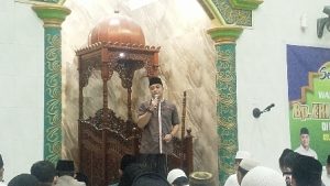 Malam ke – 9 Ramadan, Wali Kota Surabaya Serta Istri Safari Ramadan di Masjid Al Mustaqim