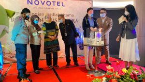 Novotel Samator Gelar Malam Undian Berhadiah Motor Vespa LX 125