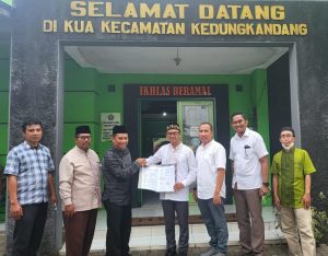 Gus Mahrus Serahkan Tanah Wakaf ke MWC NU untuk Pembangunan Masjid Grand Hill