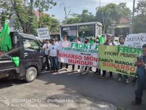 Ratusan Massa Geruduk PPP Jatim, Desak Suharso Mundur dari Ketum