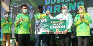 Gowes Bareng Gubernur, Dapat Hadiah Umroh dari Bank Jatim