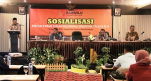 Bawaslu Jatim Sosialisasi Akreditasi Pemantau Pemilu 2024