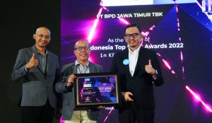 Bank Jatim Sukses Raih Indonesia Top Bank Awards 2022