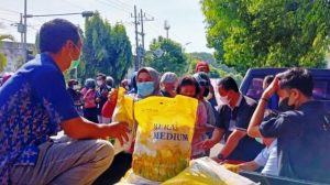 Jaga Stabilitas Harga, Bulog Kanwil Jatim Salurkan Beras ke Pasar Tradisional