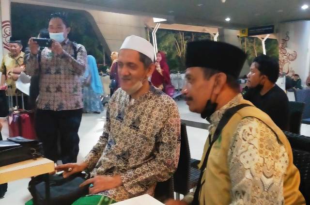 Citra Mulia Tour & Travel Umroh Haji Berangkatkan 45 Jamaah ke Tanah Suci