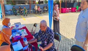 Peringati HUT ke-77 Pemprov Jatim, Dinsos Jatim Gelar Donor Darah