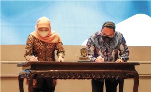 Gubernur Khofifah Terus Komitmen Dorong Transformasi Digital Kearsipan