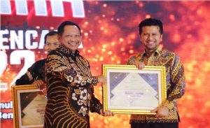 Pemprov Jatim Raih Top 5 Anugerah Garnas Buana 2022