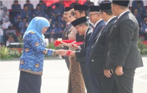 Gubernur Khofifah Minta ASN dan Guru Maksimal  Layani Masyarakat