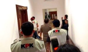 Ruang Kerjanya Digeledah KPK, Ini Reaksi Gubernur Khofifah