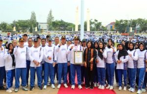 Joss! Sampang Pecahkan Rekor MURI Peserta Senam Terbanyak