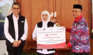 Bank Jatim Awali Tahun 2023 dengan Penyerahan CSR bankjatim Peduli