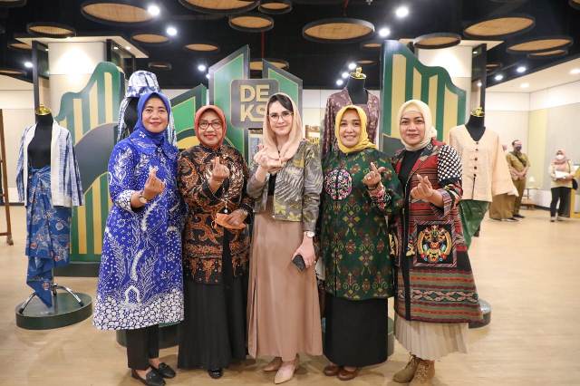 Arumi Buka Sosialisasi 18th Batik, Bordir & Aksesoris Fair 2023