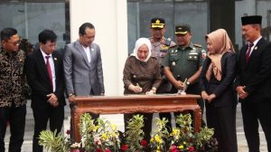 Bupati Anna Resmikan Gedung DPRD Bojonegoro