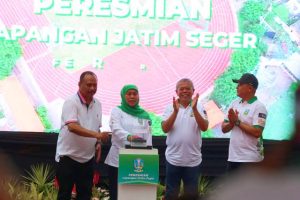 Gubernur Khofifah Launching Lapangan Jatim Seger