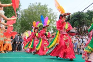 Karnaval Nusantara 1 Abad NU Ditonton Ribuan Warga