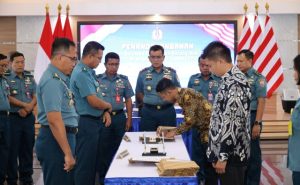 Pangkoarmada II Ikuti Teken Kontrak Pengadaan Barang & Jasa TNI AL 2023