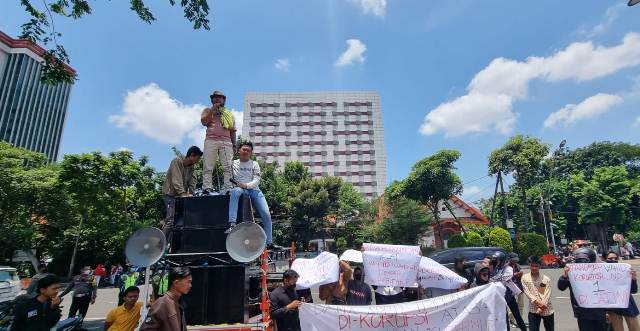 LSM Jaka Jatim Desak KPK Tangkap Gubernur Jatim