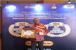 Kinerja Terus Positif, Bank Jatim Raih Penghargaan Infobank Award 2023