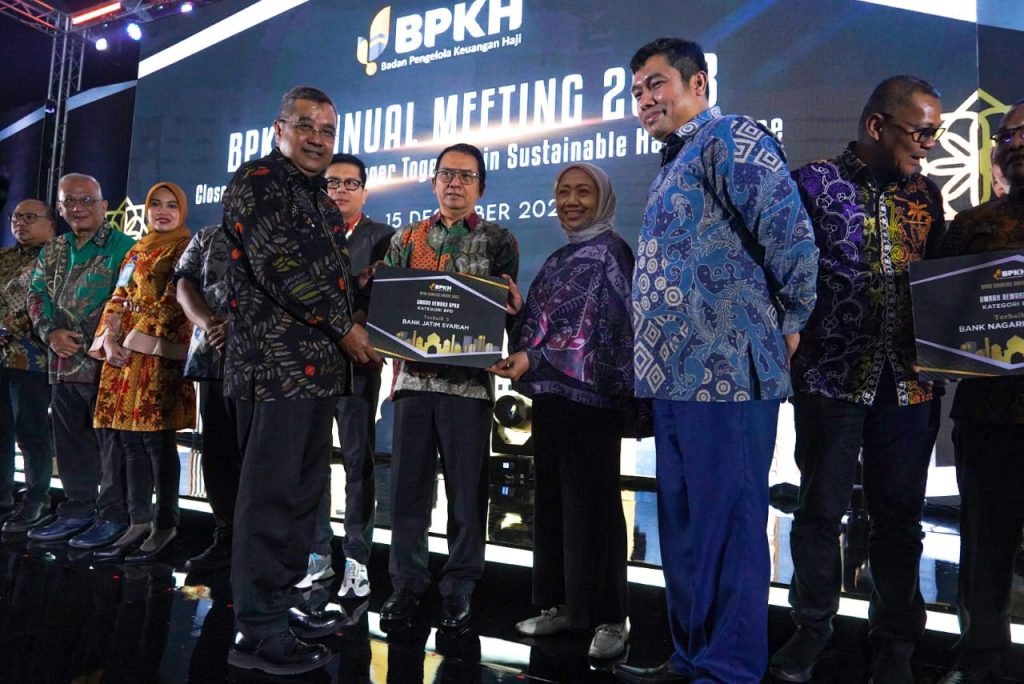 Unit Usaha Syariah Bank Jatim Diganjar Tiga Penghargaan Sekaligus dalam BPKH Award 2023