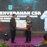 Bank Jatim Salurkan Bantuan CSR ke Dua Pemkab Sekaligus