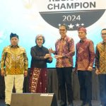 Sukses Pertahankan Kinerja Solid, Bank Jatim Raih Penghargaan The Asian Post Best Regional Champion 2024
