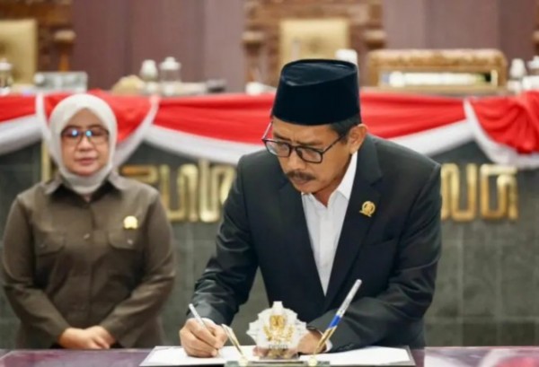 Musyafak Rouf Ketua DPRD, MAKI: Jawa Timur Darurat Korupsi