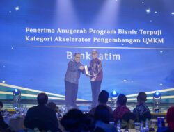 Detik Jatim Awards 2024 Digelar, Bank Jatim Raih Penghargaan Sebagai Akselerator Pengembangan UMKM