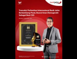 Transaksi Perbankan Internasional Bank Jatim Berkembang Pesat, Busrul Iman Dianugerahi Best CEO